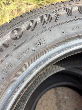 Neumáticos 215/65 R16C 109/107T Goodyear