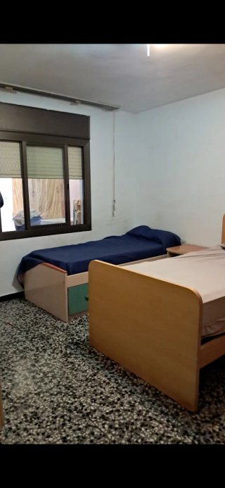 Alquilo habitacion