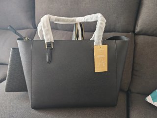 Conjunto Bolso Michael Kors Negro y Dorado