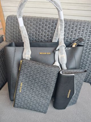 Conjunto Bolso Michael Kors Negro y Dorado