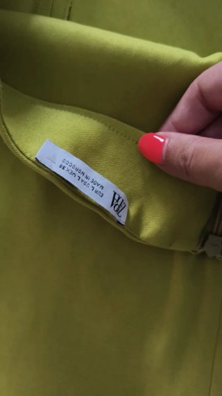 Minifalda Zara Verde.