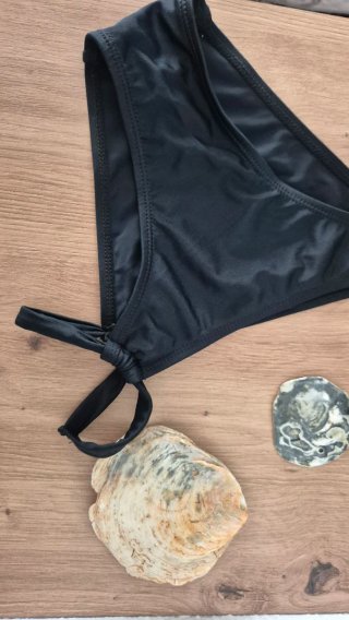 Braguita bikini negra talla S