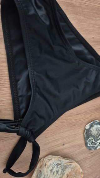 Braguita bikini negra talla S