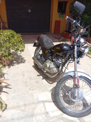 Yamaha 250 SR Negra