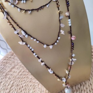 Collar de mil vueltas con piedras
