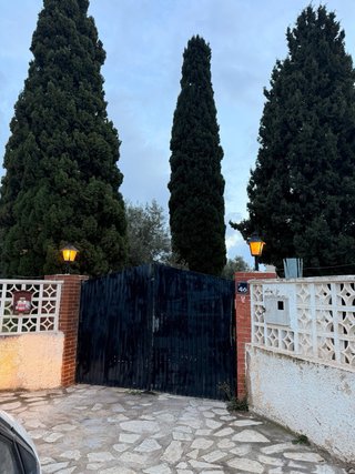 Puerta de hierro para jardín