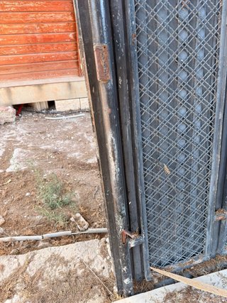 Puerta de hierro para jardín