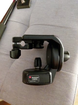 Rótula Manfrotto 128RC