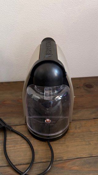 Cafetera Nespresso Krups Essenza XN 2140