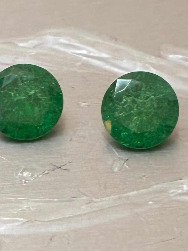 2 Esmeraldas Muzo 3.10 Ct; GDL