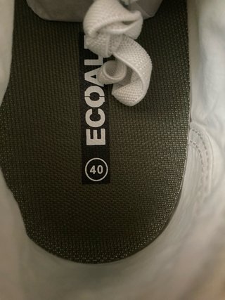 Zapatillas Ecoalf grises y blancas