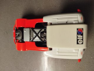 Scalextric Camión Mercedes Atego