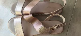 Sandalias Chika10 doradas