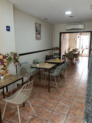 Traspaso de Bar-Cafetería Equipado y activo