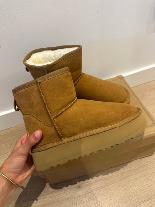 Botas Ugg bajas marrones