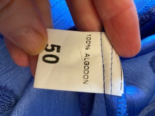 Traje de chaqueta y falda azul