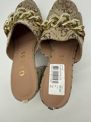Guess XANTHE 2 Sandalias Plataforma Doradas
