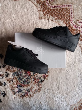 Nike Air Force 1 Negras