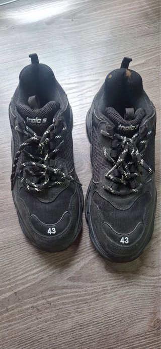 Balenciaga Talla 43 Usadas Pocas Veces