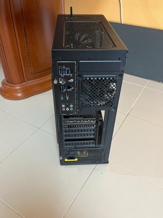 Ordenador MSI Negro