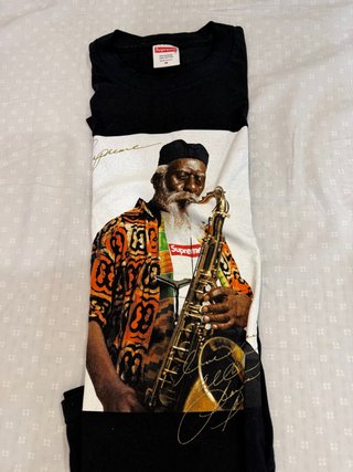 Camiseta Supreme Saxofonista Talla M