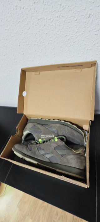 Reebok Classic Leather Talla 42 Verde Grisáceo