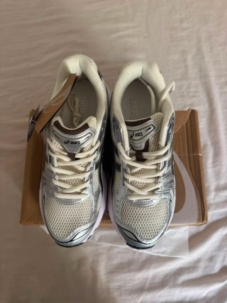 Asics Gel Kayano 14 Plata/Blanco Nuevas