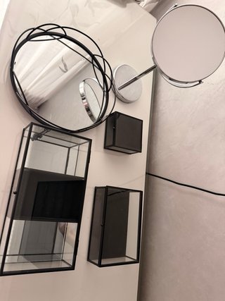 Set da trucco con specchi e scatole