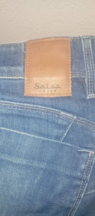 Tres Pantalónes  Salsa Wonder y fornarina ,y otro