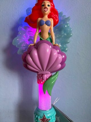 Ariel Disney pompero con música y luces