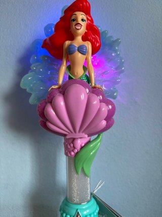 Ariel Disney pompero con música y luces