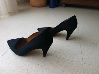 Zapatos Salón Tacón Bimba y Lola Ante Negro