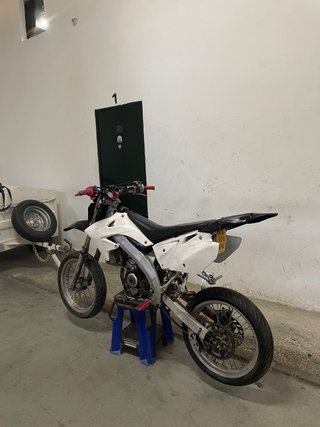 Motor Hispania Ryz Enduro/Motocross Negra/Rosa