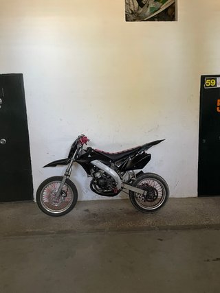 Motor Hispania Ryz Enduro/Motocross Negra/Rosa