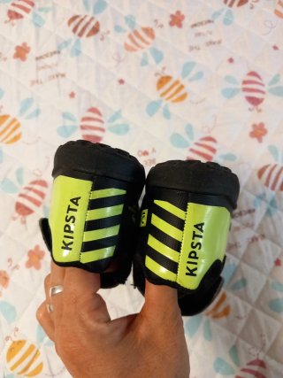 Botas de fútbol niño Talla 28
