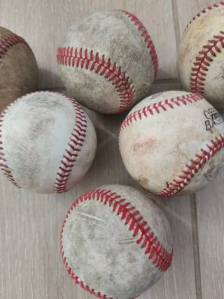 Lote 6 Pelotas de Béisbol