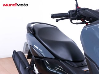 TRIUMPH SPEED 400