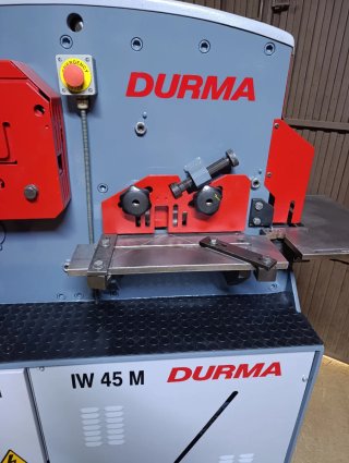 Punzonadora Durma IW 45 M