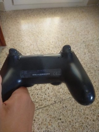 Mando PS4 Original Sony Negro