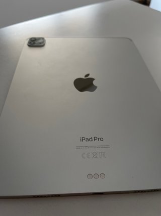 iPad Pro 11 4ª Gen + Teclado + Pencil