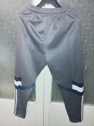 Pantalón Adidas Real Madrid Gris