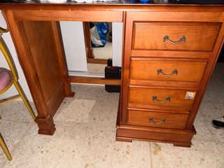Escritorio rústico de madera