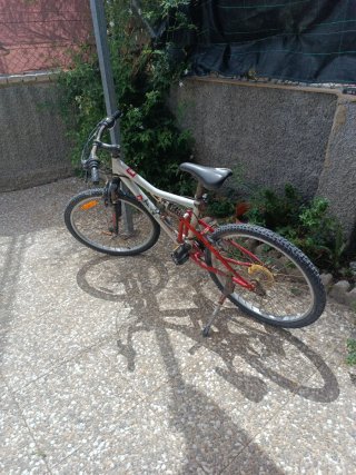 Bicicleta infantil en buen estado