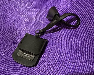 Llavero Guess Negro para Bolso