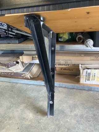 Mesa de trabajo con tornillo de banco
