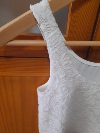 Camiseta tirantes encaje blanco