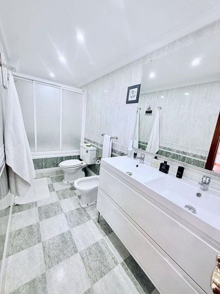 Dúplex en venta en La Carihuela en Torremolinos
