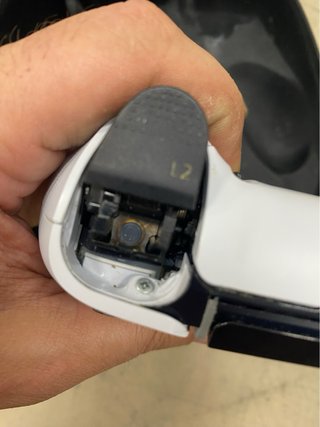 DualSense edge non funzionante per ricambi.