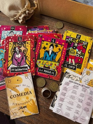 Kit completo di Streghe con tutto il necessario per le tue letture di tarocchi