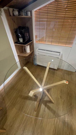 Mesa redonda cristal y madera